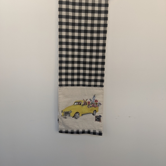 Pier 1 Imports Yellow Truck Embroidered Table Runner - Picture 2 of 5